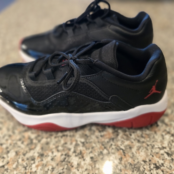 Jordan 11s CMFT low - Picture 3 of 7
